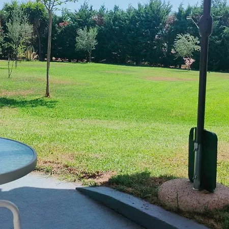 Apartment Cosy Garden Messini