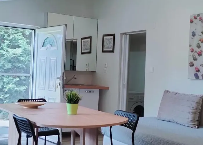 Cosy Garden Messíni