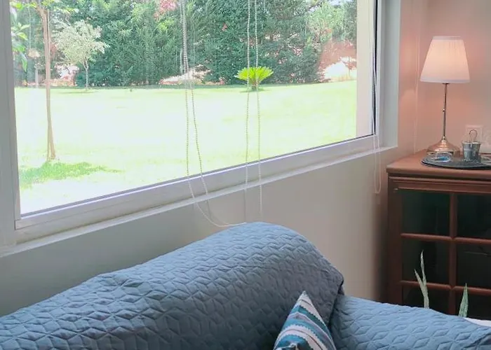 Cosy Garden Appartement Messíni